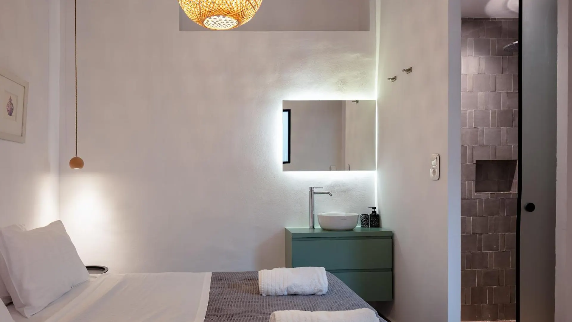 Selene Home ريثيمنو اليونان